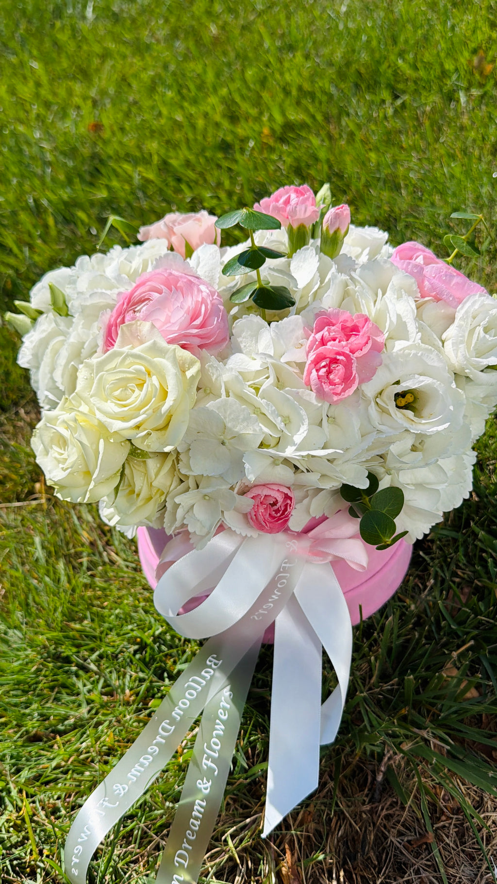 Blush Elegance Floral Hat Box