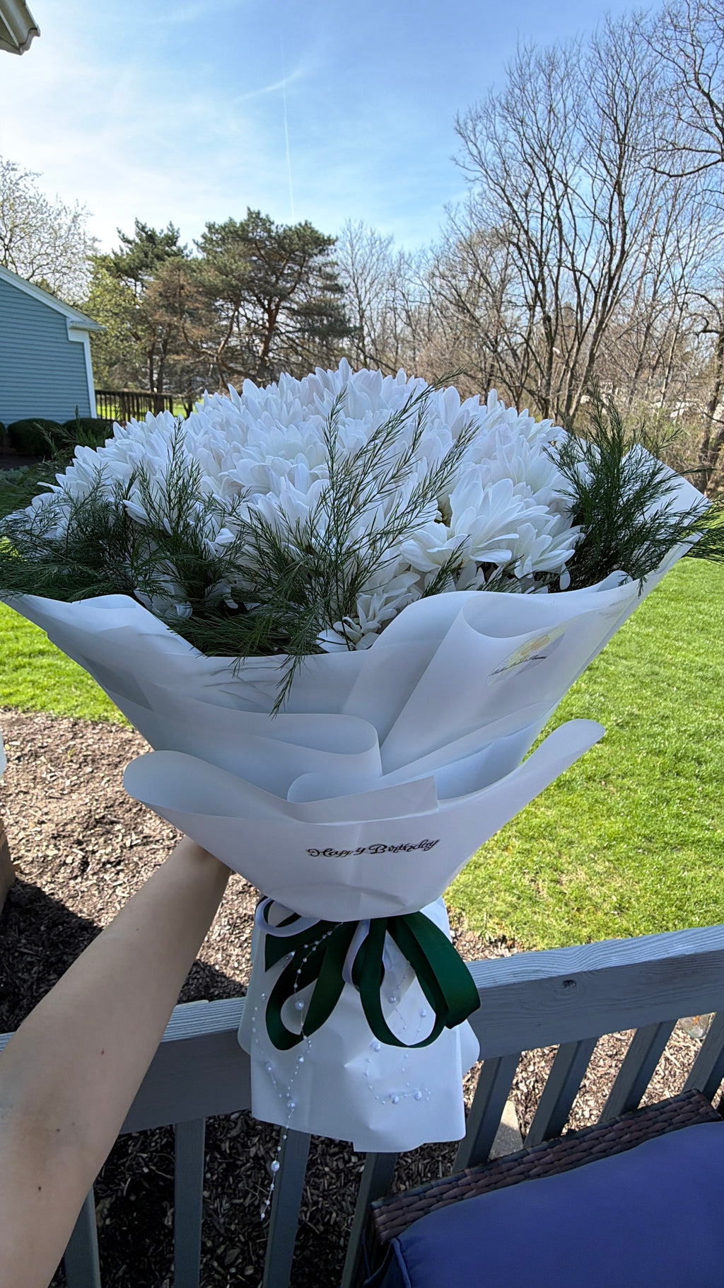 Classic White Daisy Bouquet