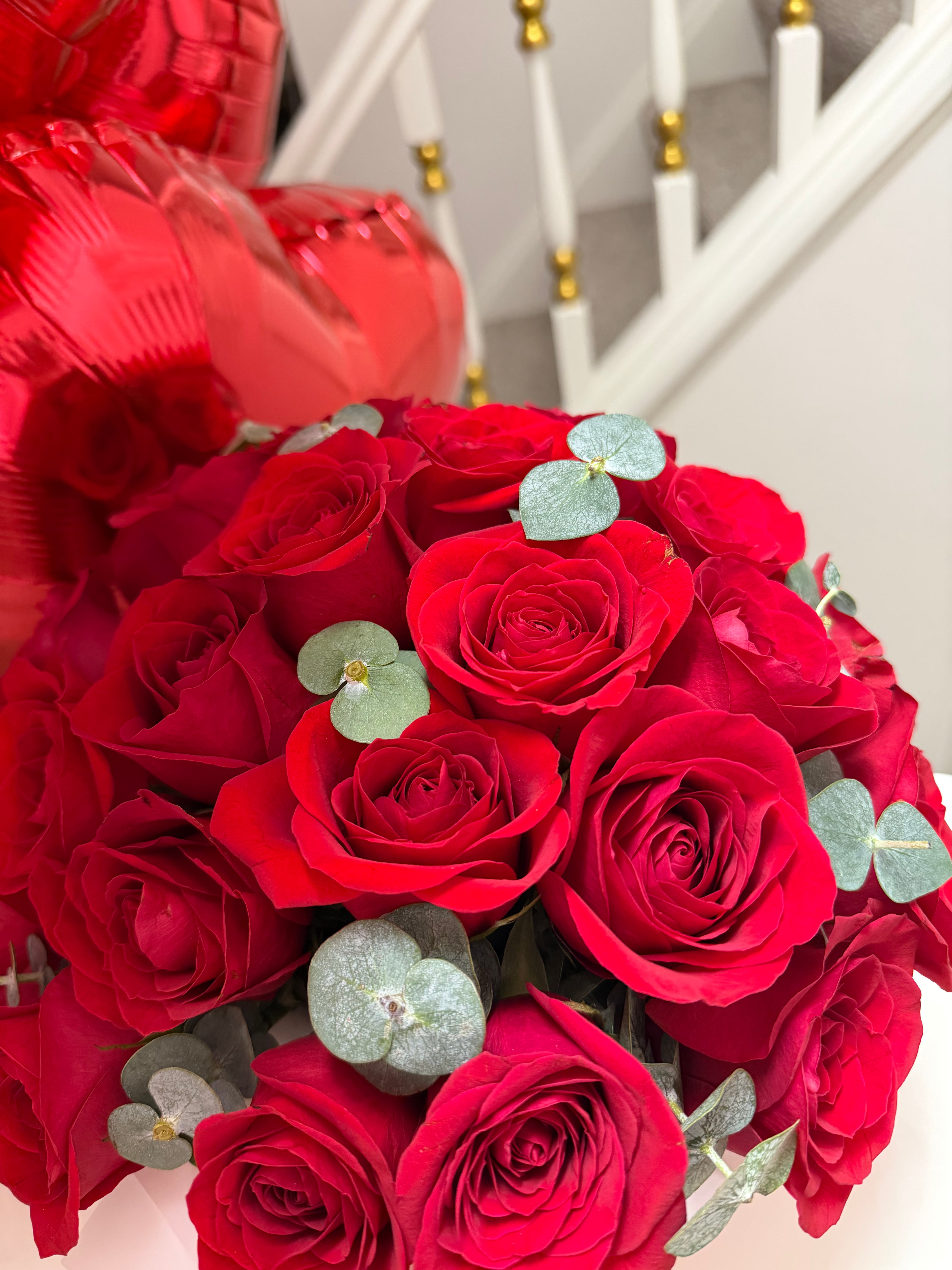 Luxury Velvet Red Roses