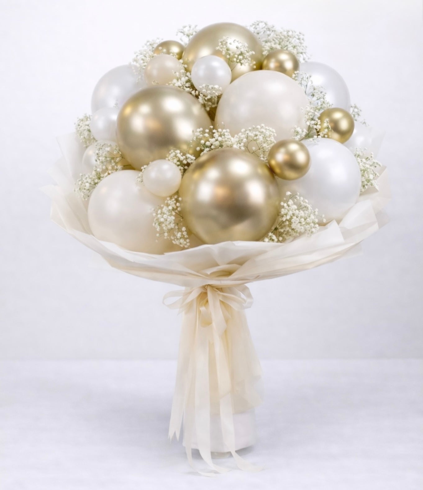 Ivory & Gold Balloon Bouquet